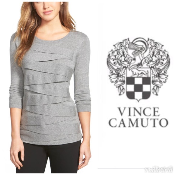 Vince Camuto Sweaters - Vince Camuto Grey Crew Neck ZigZag Sweater